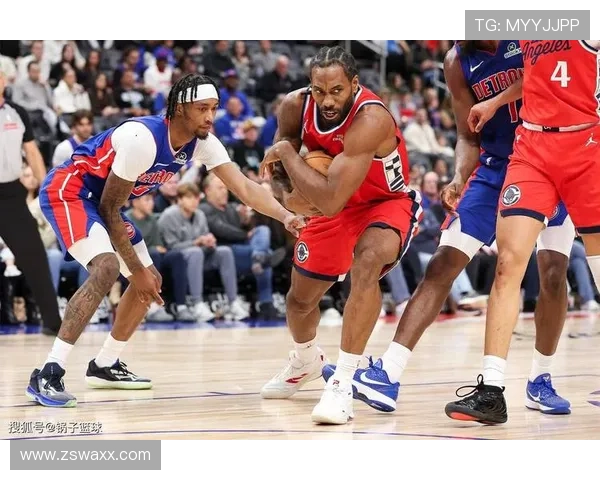 快船19分大逆转 灰熊小卡带队再创佳绩 快船19分大逆转 灰熊小卡带队再创佳绩